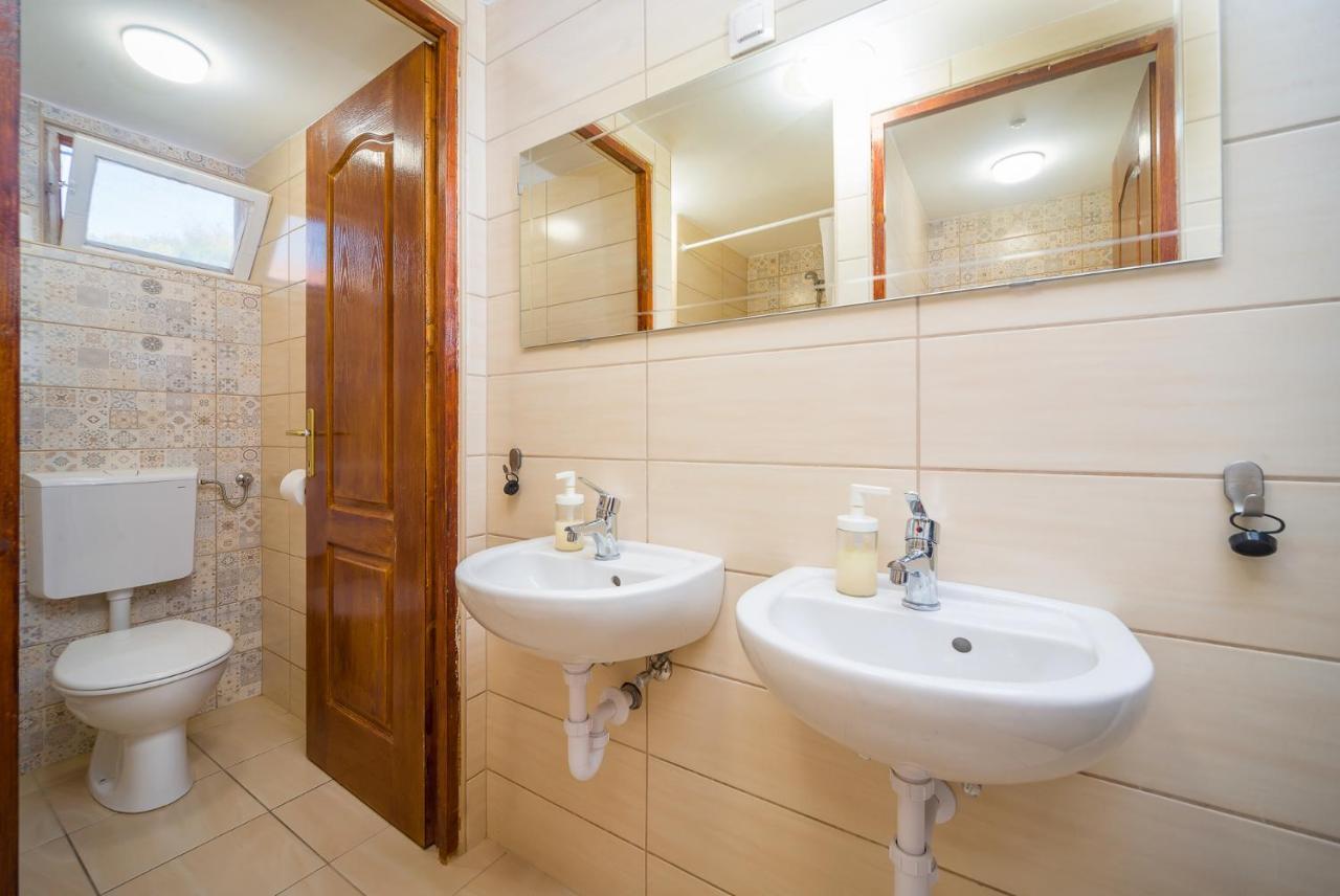 Lipicai Ifjusagi Szallo Szilvásvárad Buitenkant foto